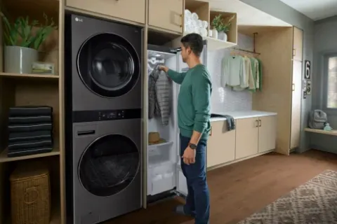 black washer and dryer